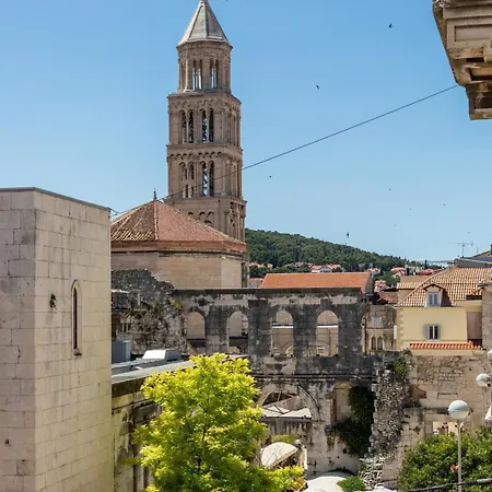Palace Porta Argentea Apartment Split