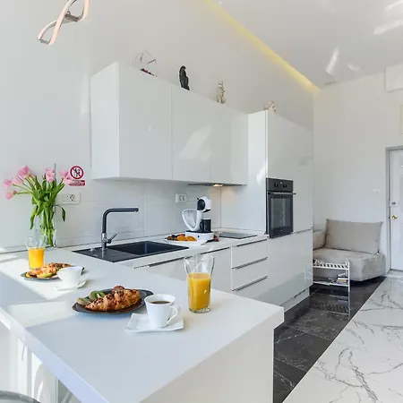 Palace Porta Argentea Apartment Split